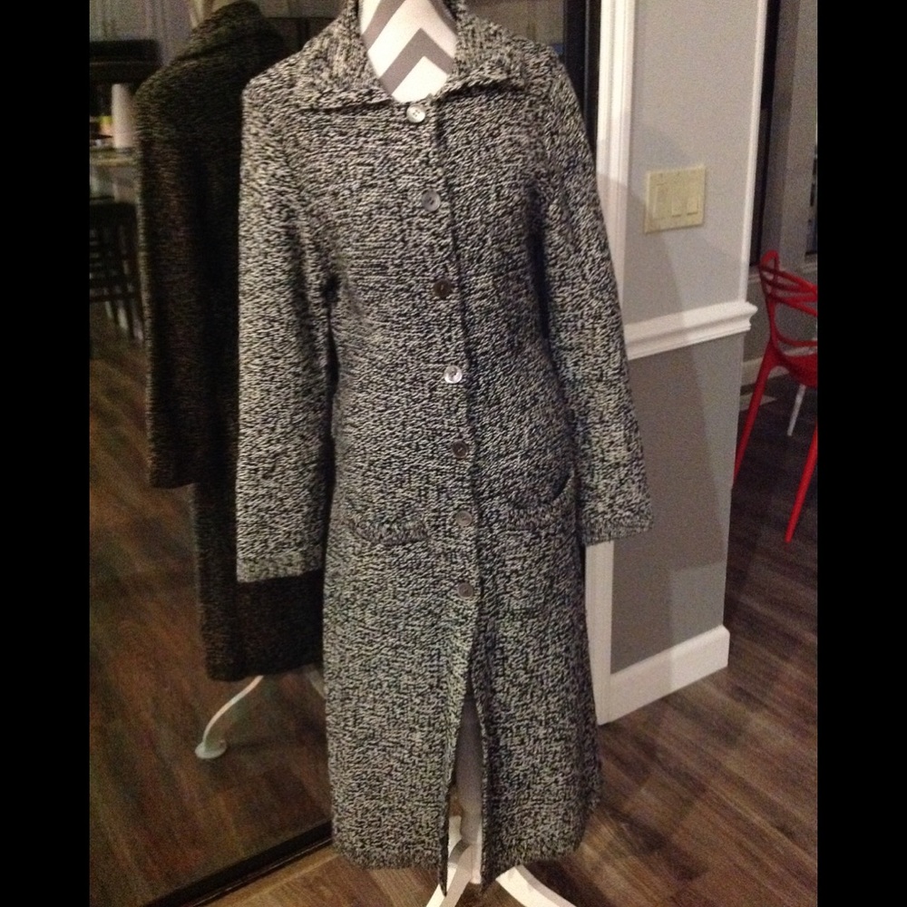Moda International Coat - Picture 2 of 4